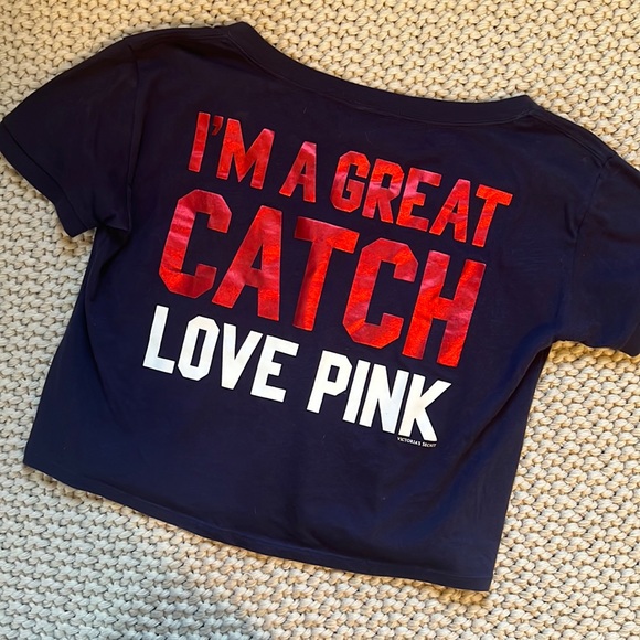 Minnesota Twins PINK “Great Catch” Crop - Picture 1 of 2